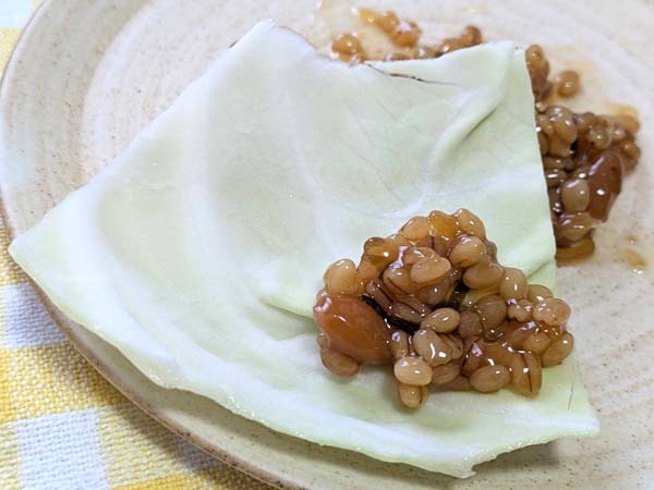 キャベツに添えた島原納豆みそ