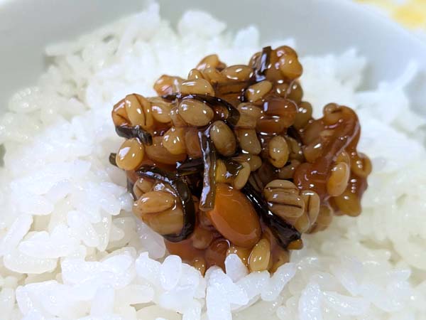 ご飯にのせたゆず風味 島原納豆みそ